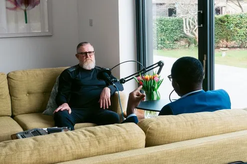 Lester Morse director of Rehabs UK is with Dr Ike Nnene on the Altered Attitudes Podcast talking about signs of alcoholism
